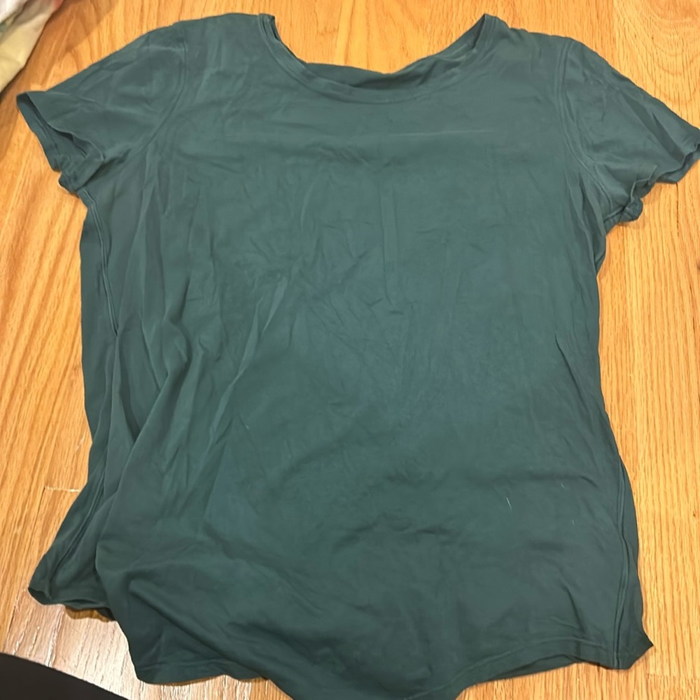 lulu cropped tee shirt in forest green